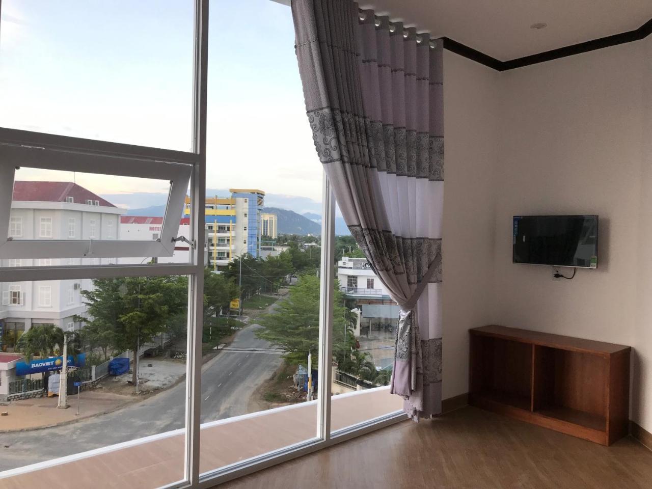 Hotel Hoang Dung Kinh Dinh Bagian luar foto