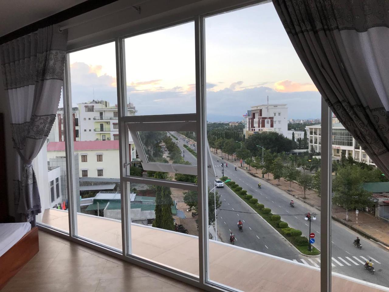 Hotel Hoang Dung Kinh Dinh Bagian luar foto