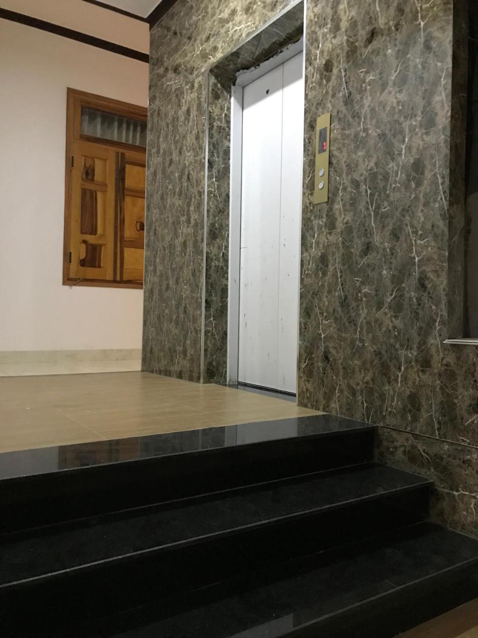 Hotel Hoang Dung Kinh Dinh Bagian luar foto