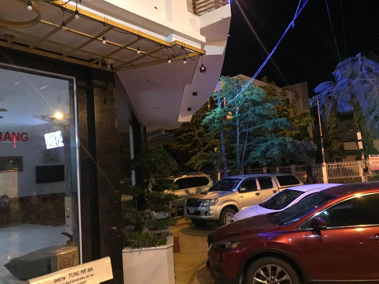 Hotel Hoang Dung Kinh Dinh Bagian luar foto