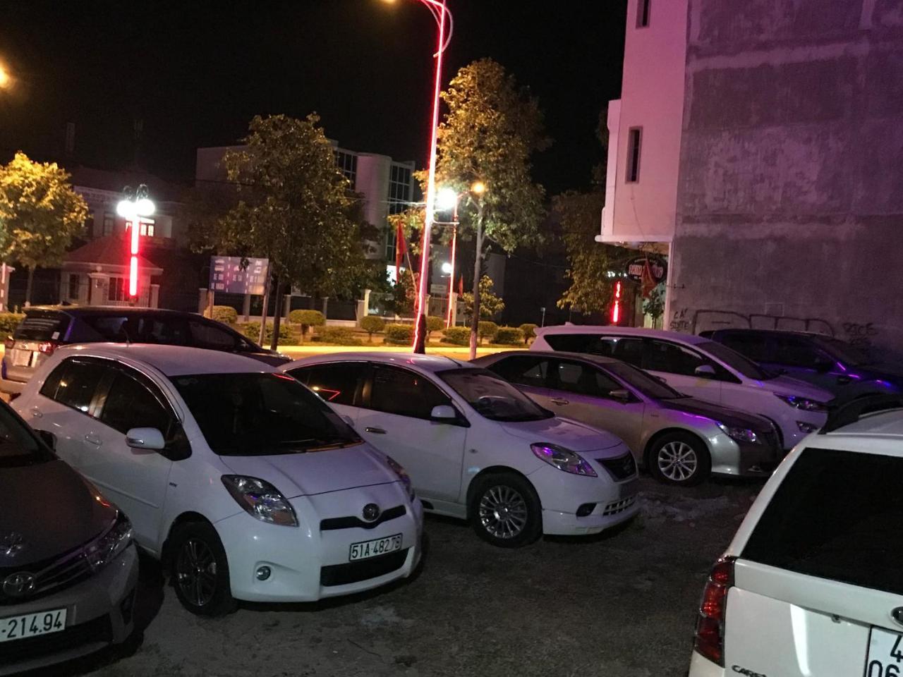 Hotel Hoang Dung Kinh Dinh Bagian luar foto