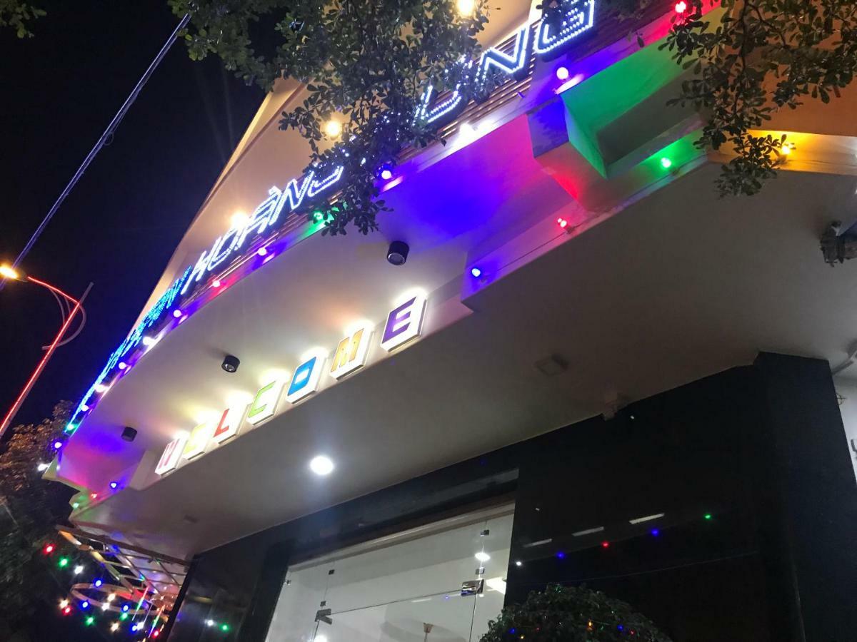 Hotel Hoang Dung Kinh Dinh Bagian luar foto